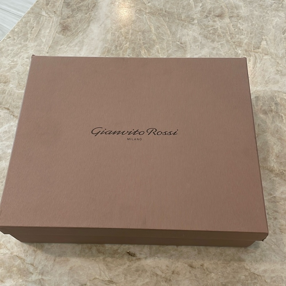 Gianvito Rossi empty box